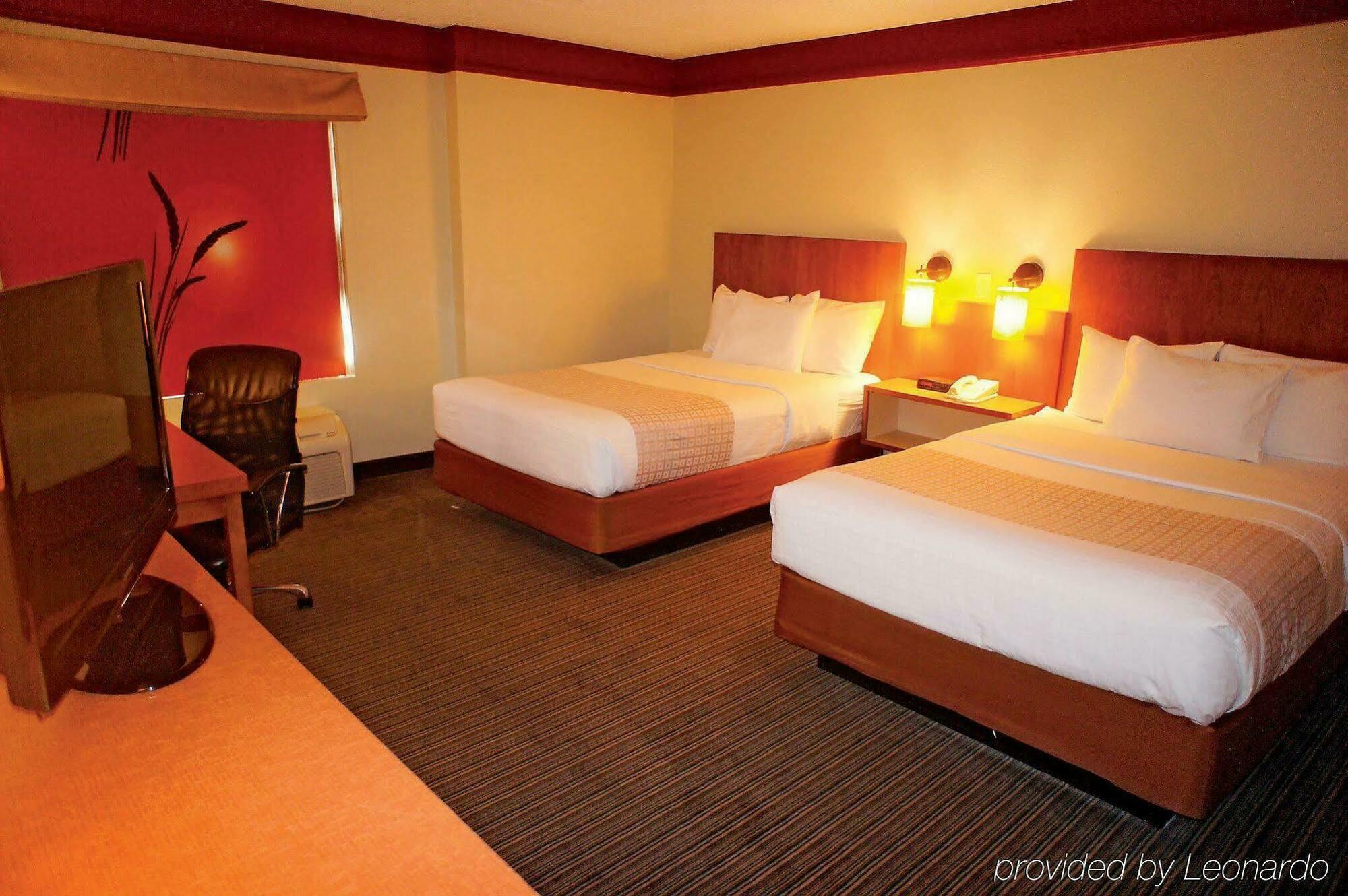Hotel La Quinta By Wyndham Pwy Provo 3*